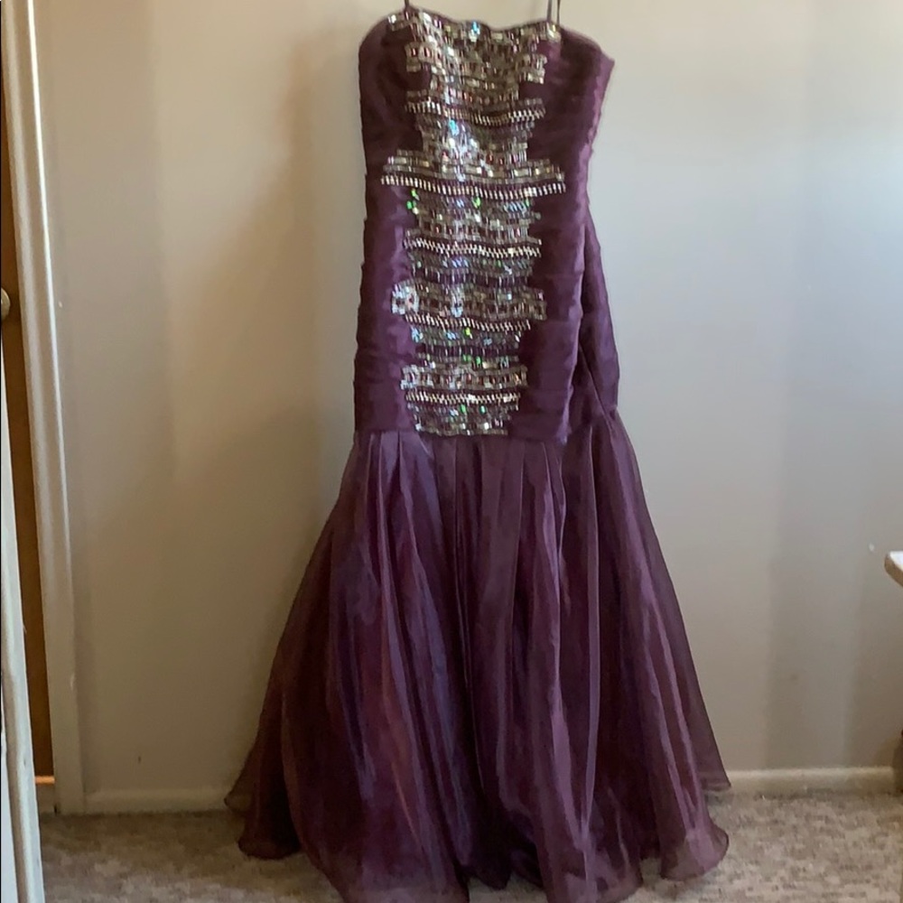 Women’s dress